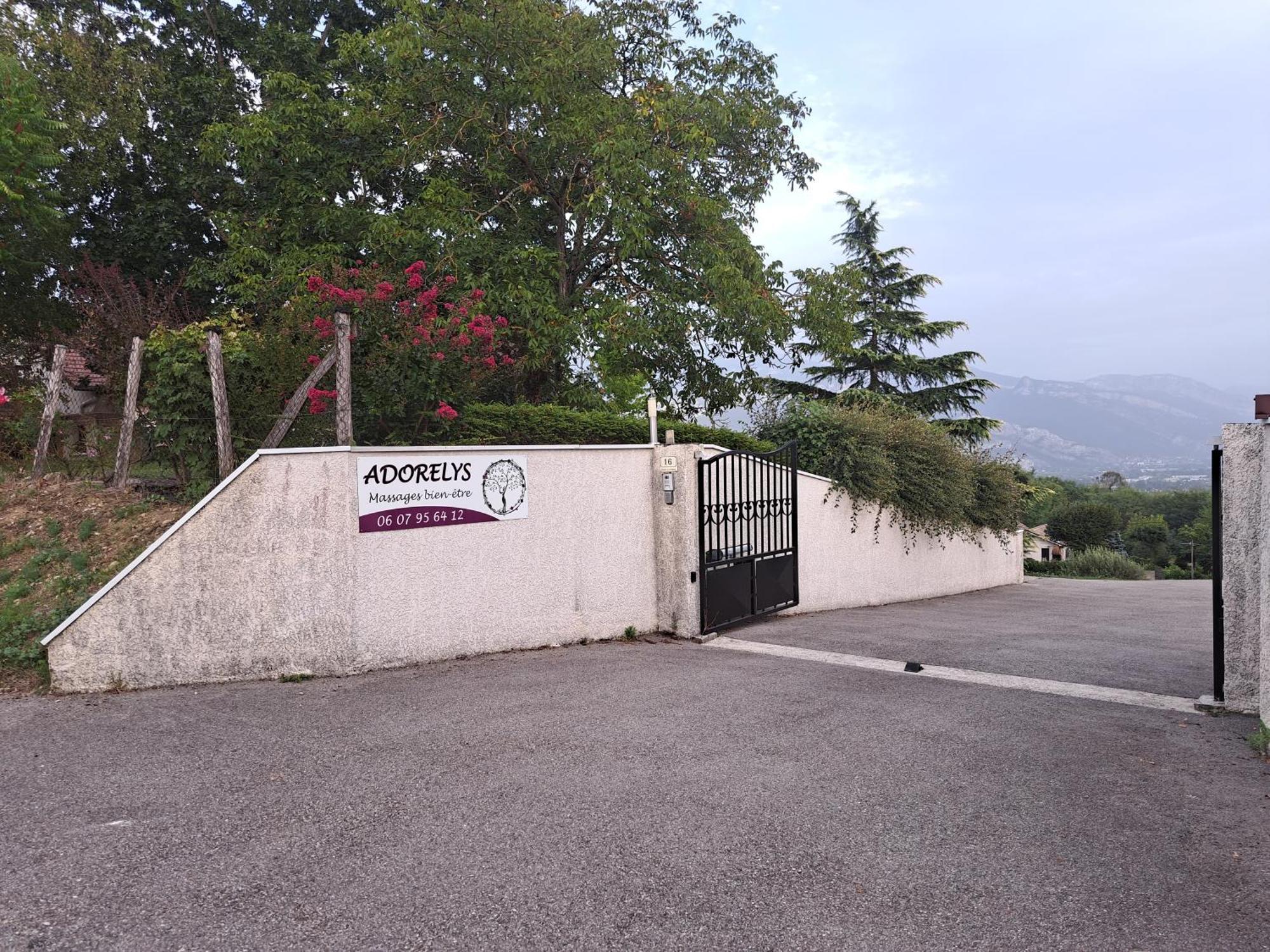 Adorelys Sejour Bien Etre - Spa Et Massage Saint-Cassien  Exterior photo